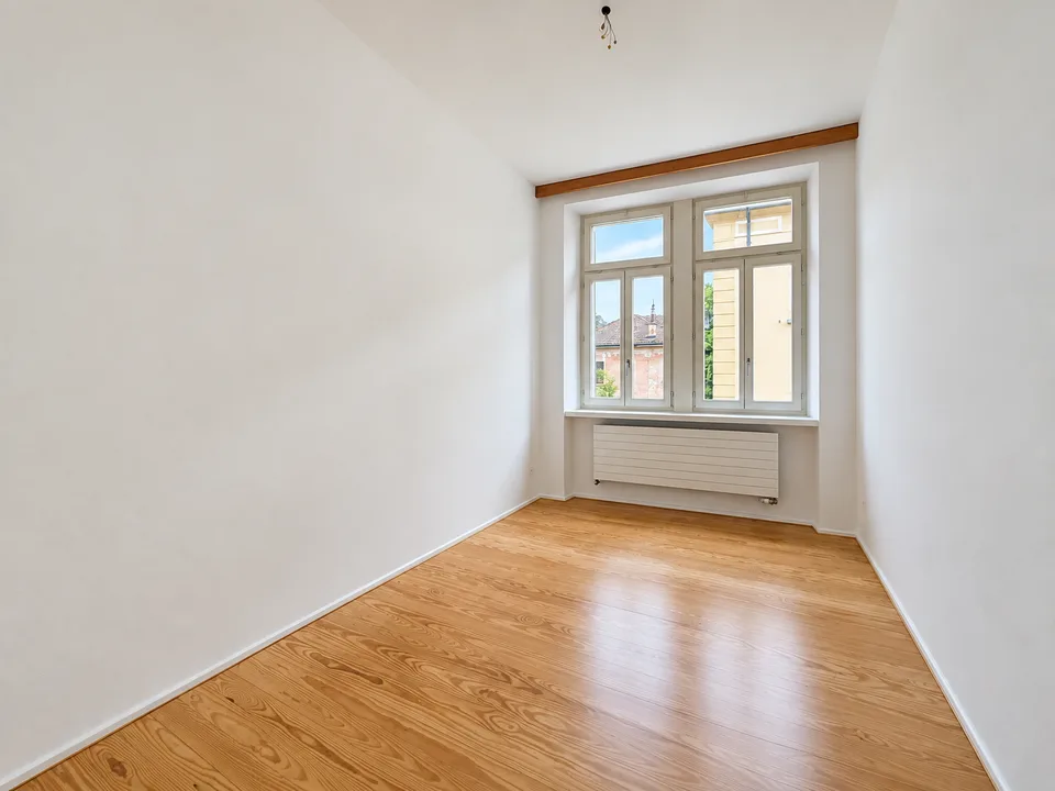 Bellinzona: Affittasi elegante e rinnovato 4.5 locali in stabile d'epoca a due passi dal centro – foto 9 di 12