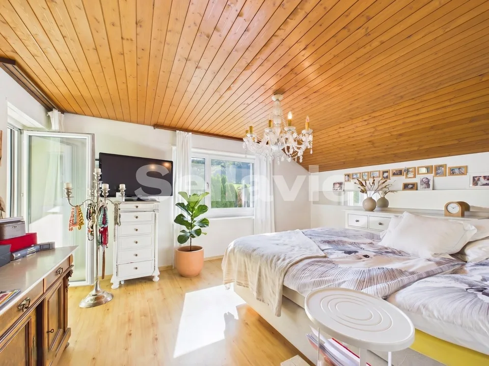 Una casa da amare: casa unifamiliare con giardino incantato – foto 5 di 13