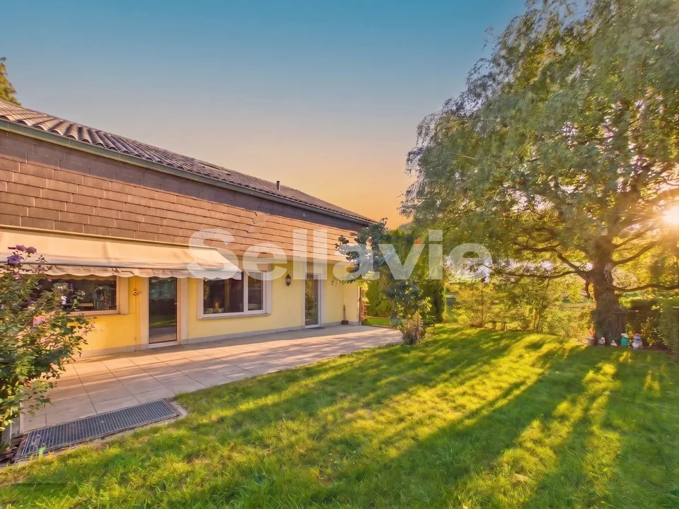 Una casa da amare: casa unifamiliare con giardino incantato – foto 11 di 13
