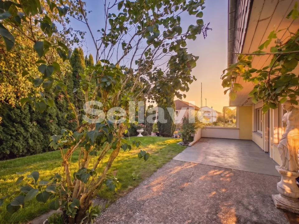 Una casa da amare: casa unifamiliare con giardino incantato – foto 10 di 13