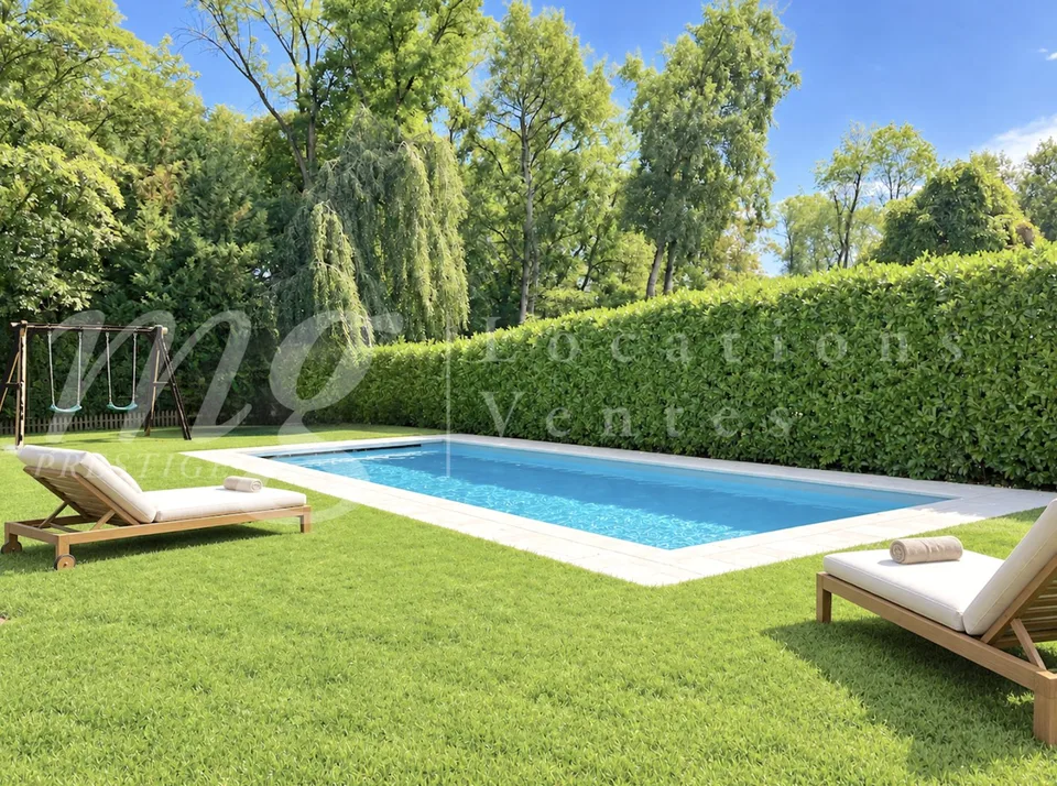 En exclusivité ! SUPERBE MAISON CONTEMPORAINE DE 8 PIECES AVEC GRANDE PISCINE ET JARDIN PRIVATIF – photo 2 sur 13