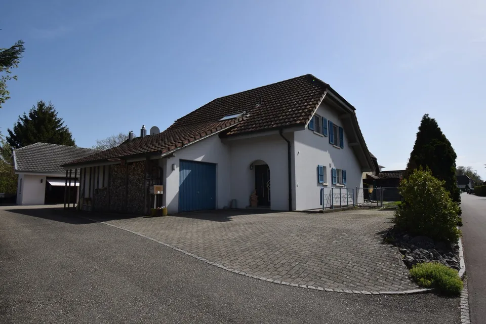 Maison unifamiliale de 5,5 pièces conviviale pour les familles avec piscine – photo 7 sur 7