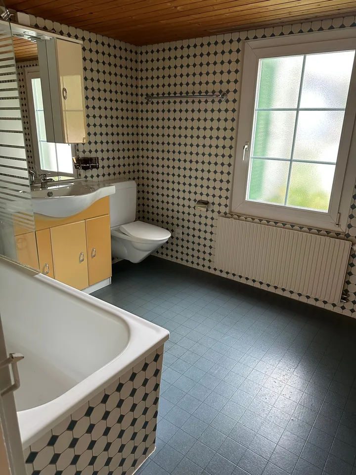 Helle und gemütliche 5-Wohnung – Foto 9 von 12