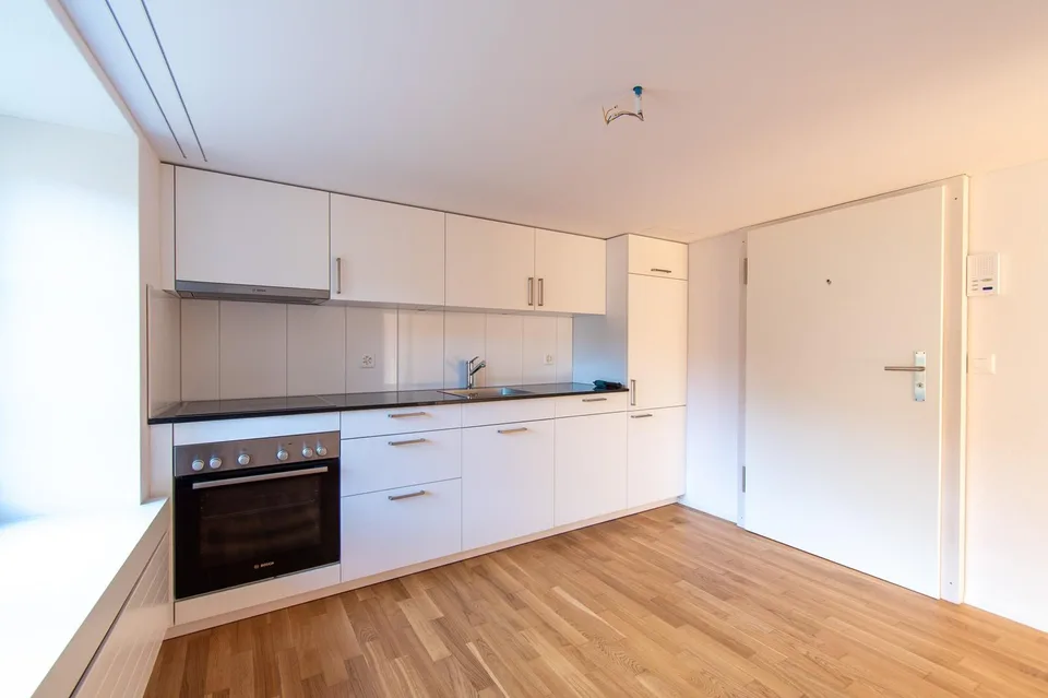 Helle 1.5 Zimmer-Wohnung mit Balkon in der Altstadt – Foto 5 von 13