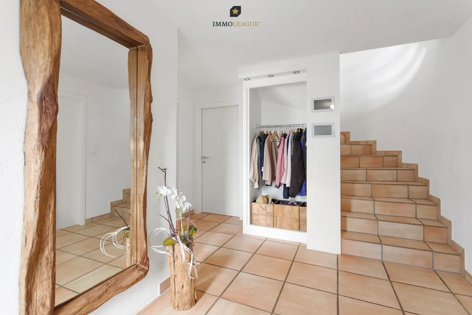 Ihr Familienparadies mit Einliegerwohnung und Traumgarten. – photo 8 sur 12