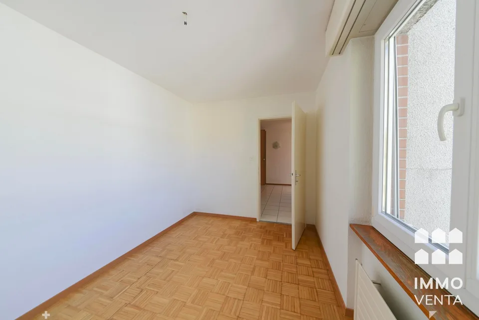Helle 3.5-Zimmer-Wohnung mit Balkon in Biel – ab November 2026 verfügbar – foto 5 di 12