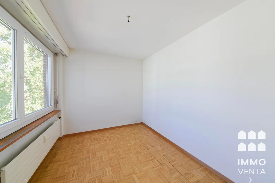 Helle 3.5-Zimmer-Wohnung mit Balkon in Biel – ab November 2026 verfügbar – foto 4 di 12