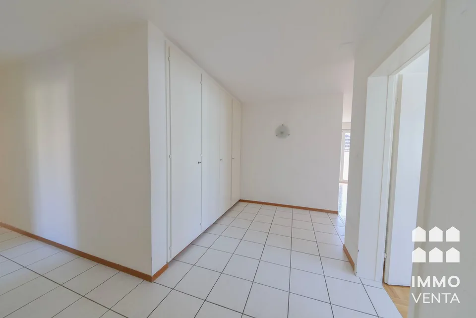 Helle 3.5-Zimmer-Wohnung mit Balkon in Biel – ab November 2026 verfügbar – foto 9 di 12