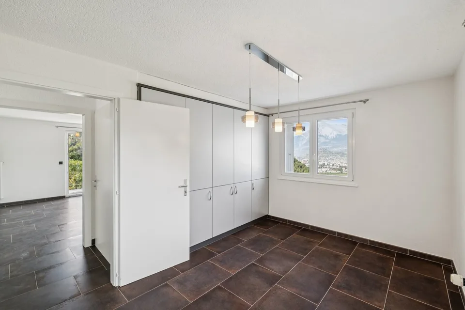 Einfamilienhaus mit Panoramablick und privilegiertem Umfeld – Foto 5 von 12
