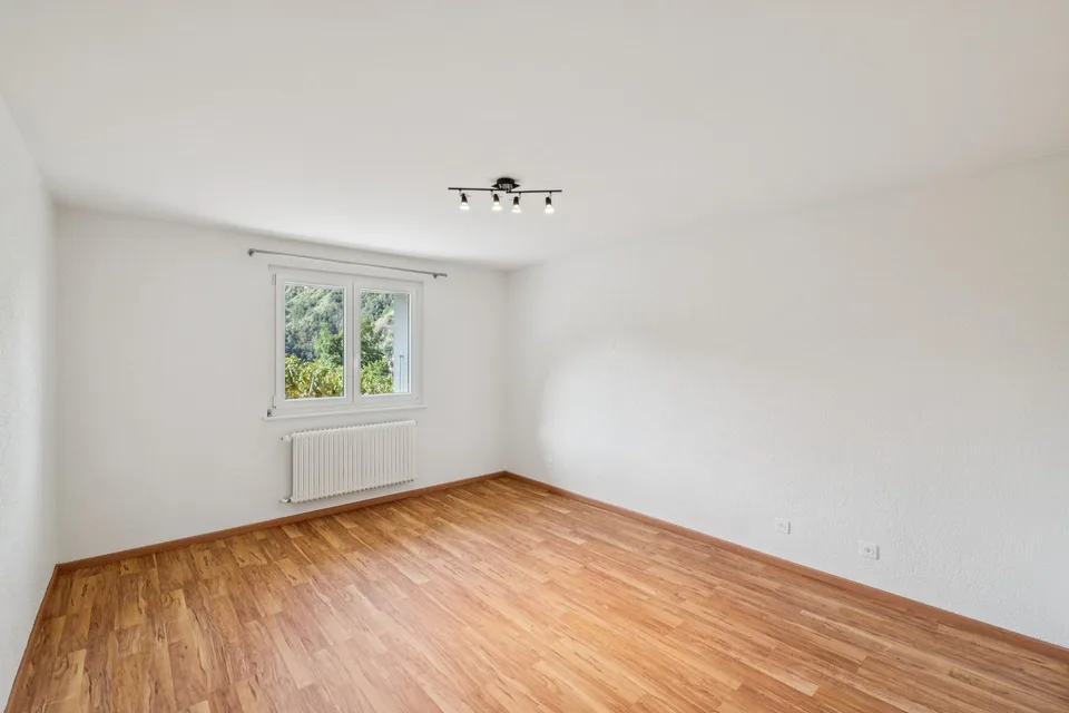Einfamilienhaus mit Panoramablick und privilegiertem Umfeld – Foto 9 von 12