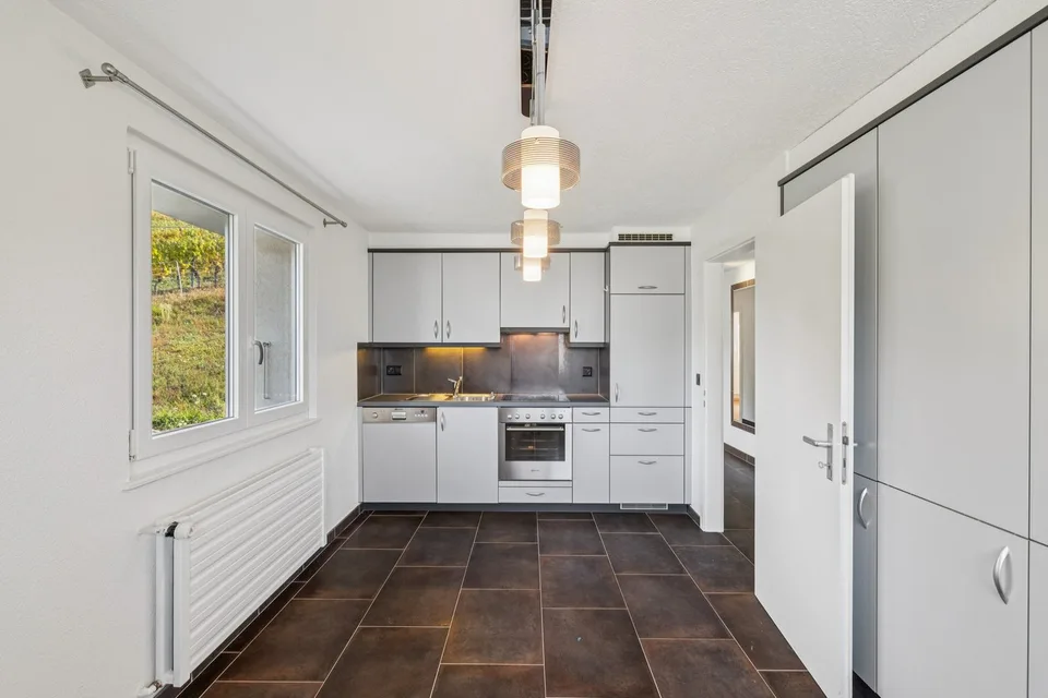 Einfamilienhaus mit Panoramablick und privilegiertem Umfeld – Foto 4 von 12