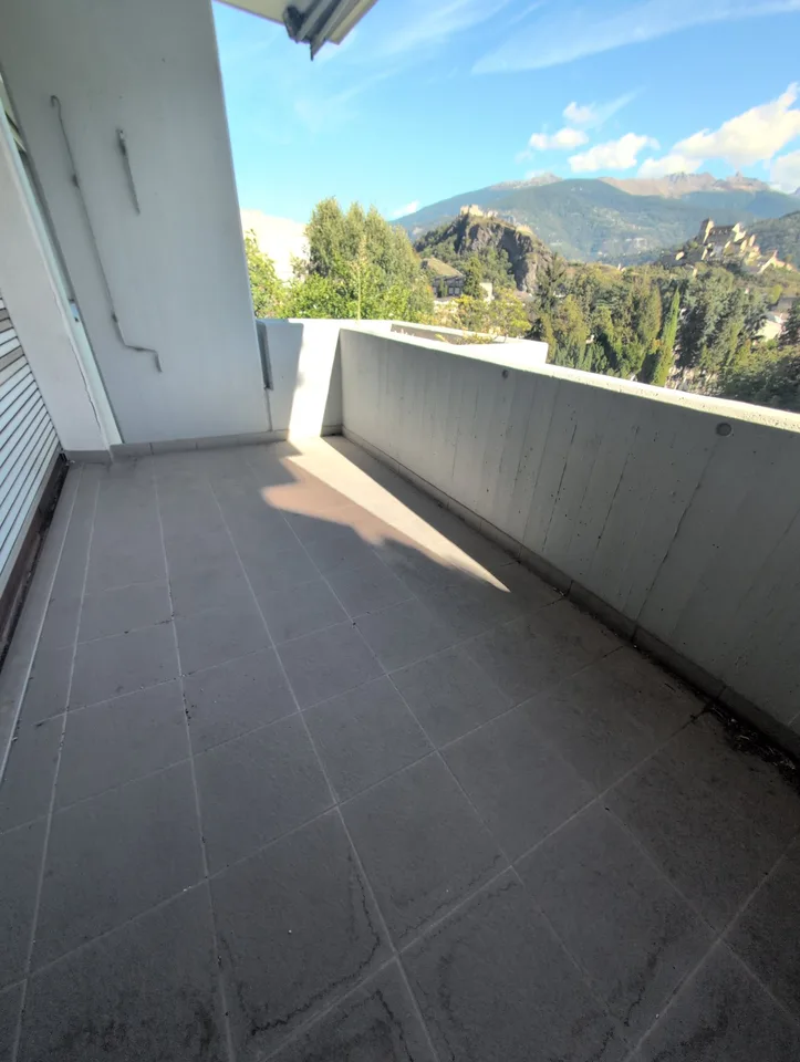 Kleiner Schatz! Zu vermieten, schönes 4.5-Zimmer-Apartment mit Balkon, DERZEIT IN RENOVIERUNG, in Sion! – Foto 20 von 27