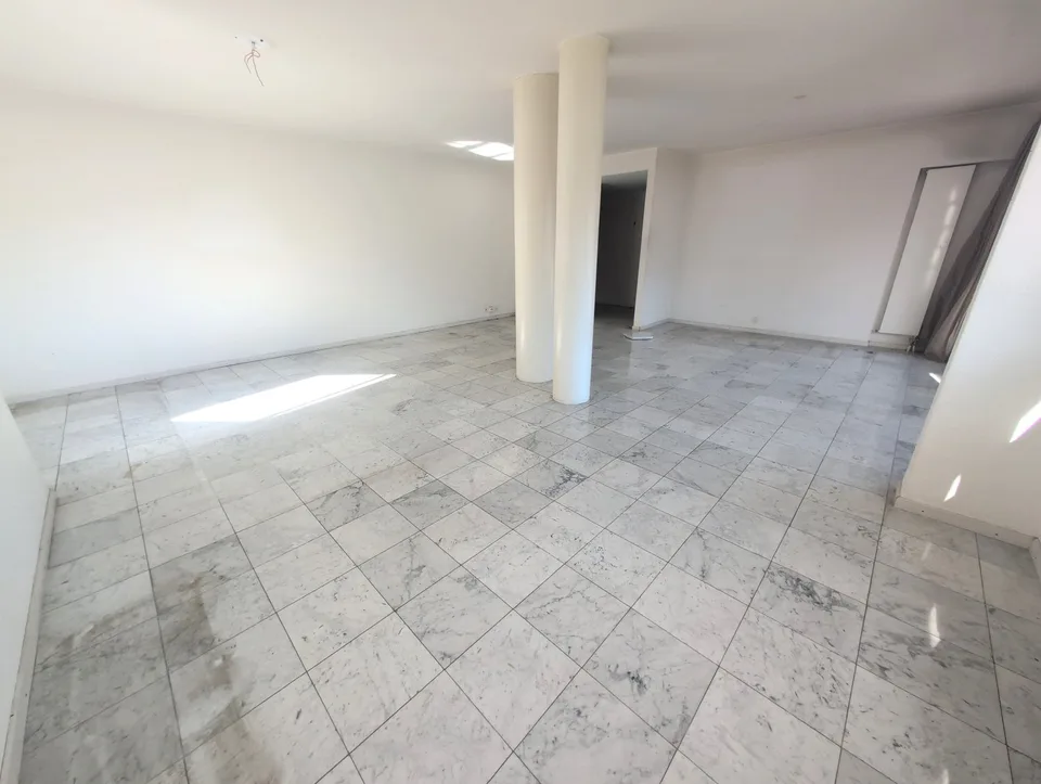 Kleiner Schatz! Zu vermieten, schönes 4.5-Zimmer-Apartment mit Balkon, DERZEIT IN RENOVIERUNG, in Sion! – Foto 9 von 27
