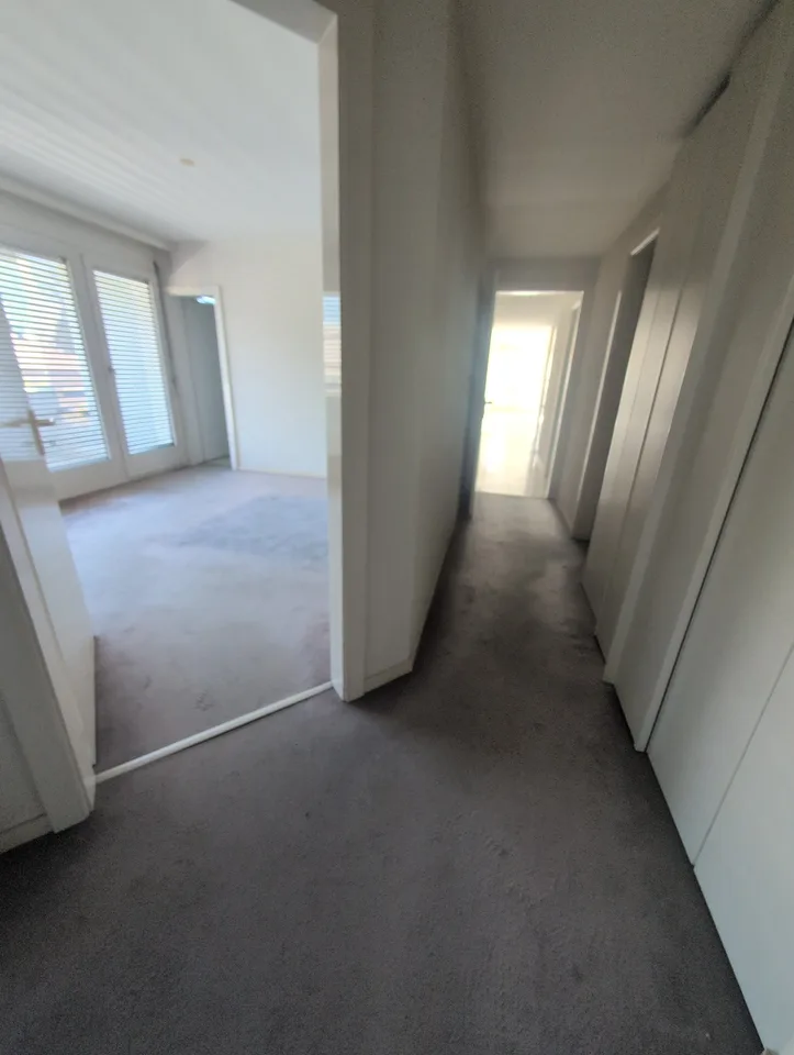 Kleiner Schatz! Zu vermieten, schönes 4.5-Zimmer-Apartment mit Balkon, DERZEIT IN RENOVIERUNG, in Sion! – Foto 15 von 27