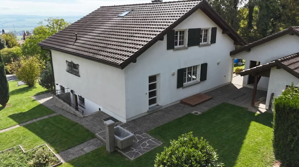 VILLA MOLTO BELLA, COMPLETAMENTE RINNOVATA, PERFETTA PER UNA FAMIGLIA – foto 15 di 15