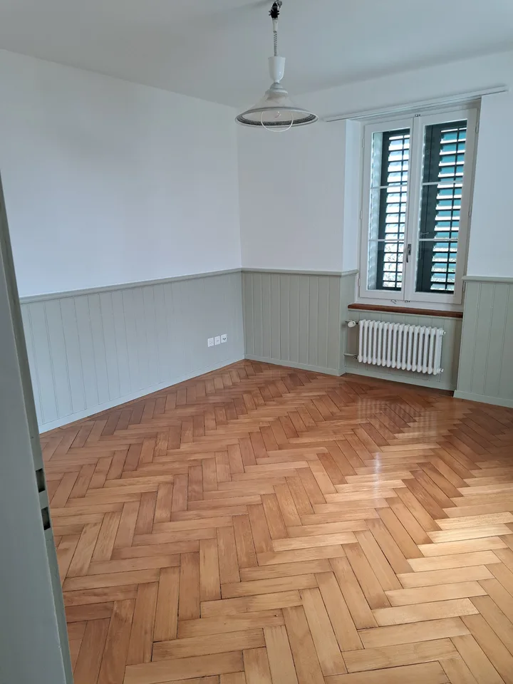Casa bifamiliare affascinante in una zona residenziale tranquilla – foto 13 di 14