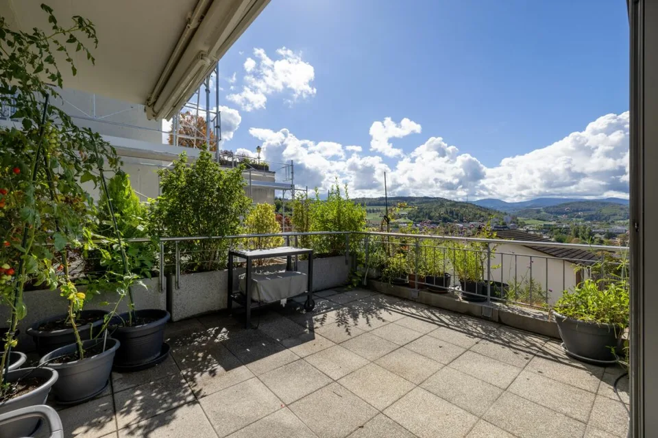 Sulla pendice soleggiata di Liestal: appartamento terrazza 4,5 locali – foto 12 di 13