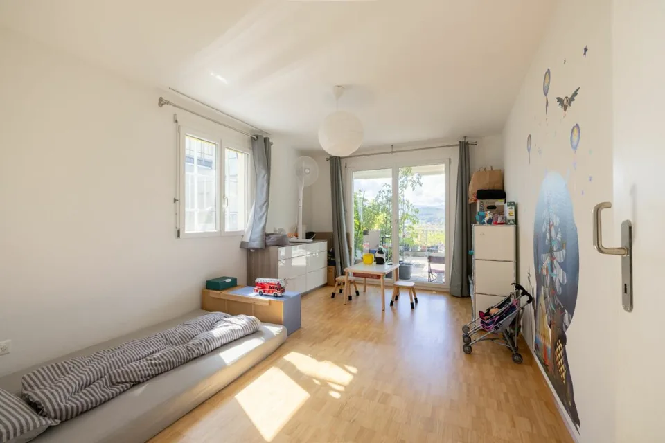 Sulla pendice soleggiata di Liestal: appartamento terrazza 4,5 locali – foto 5 di 13