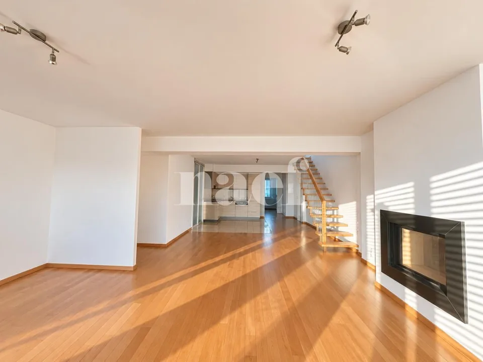 Duplex mit 6 Zimmern und zwei Terrassen, letztes Stockwerk, Versoix – Foto 2 von 13