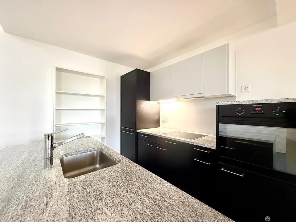 Stillvolle 5.5-Zimmer-Altbauwohnung im Herzen von Biel - direkt bei der Einkaufsmeile – Foto 2 von 19