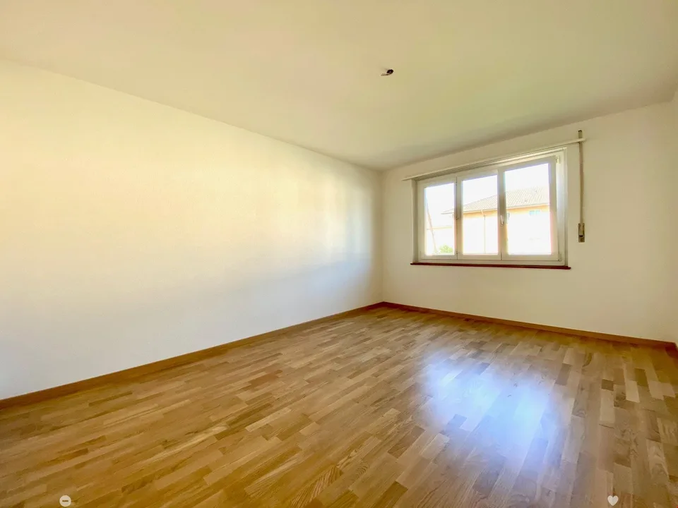 TOP-sanierte 3 1/2-Zwg mit Balkon im Mühlefeldquartier – Foto 6 von 8