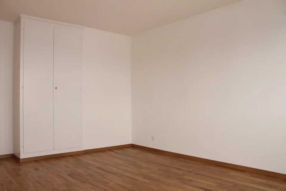 Quiet 3-room apartment with balcony – photo 6 of 7