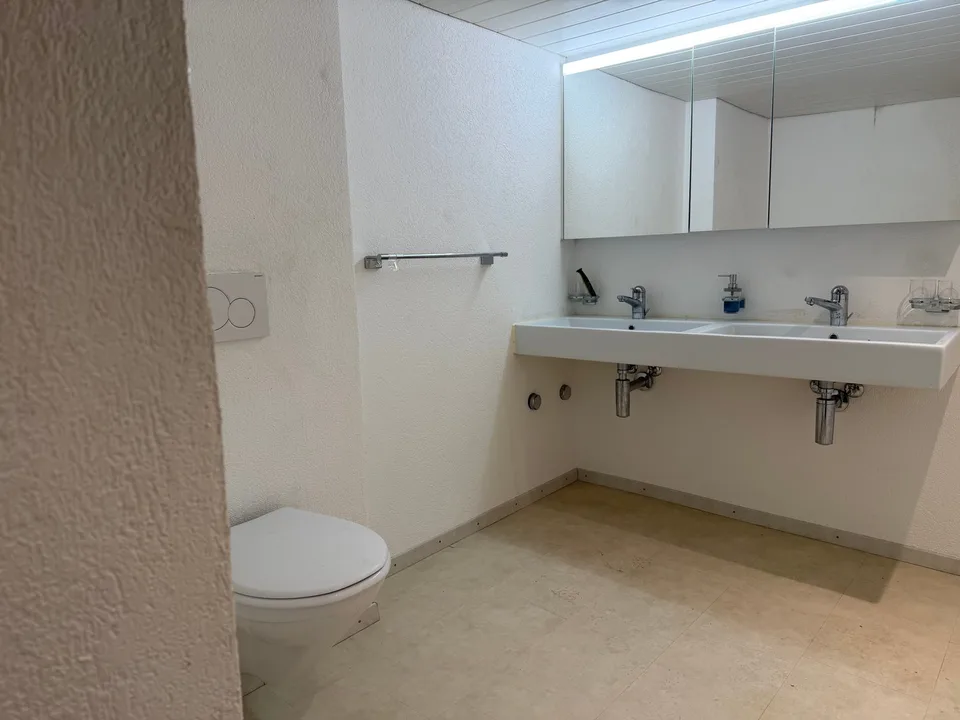 Appartement spacieux et charmant de 3,5 pièces dans le centre-ville – photo 8 sur 9
