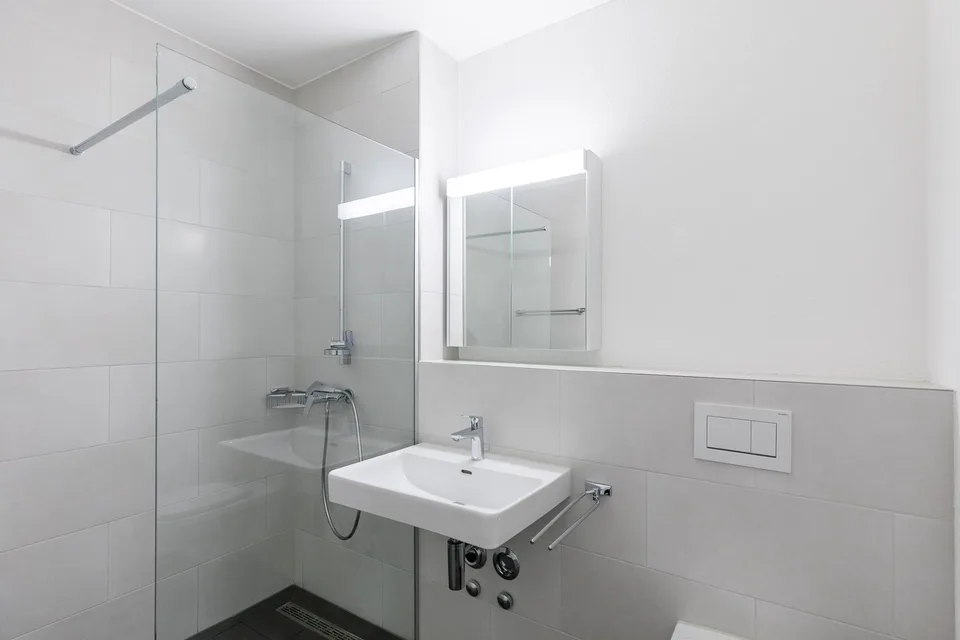 Moderne 2.5-Zimmer-Wohnung in unmittelbarer Bahnhofsnähe – Foto 4 von 6