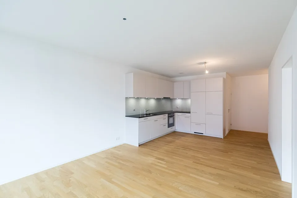 Moderne 2.5-Zimmer-Wohnung in unmittelbarer Bahnhofsnähe – Foto 2 von 6