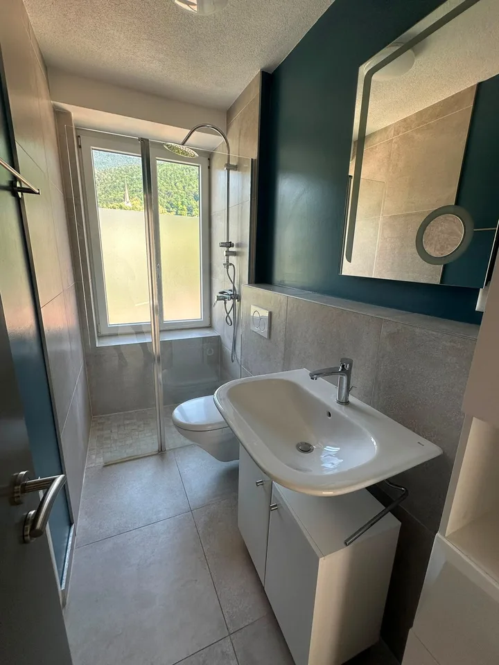 Appartement lumineux de 3.5 pièces avec grand balcon à Moutier – photo 9 sur 11