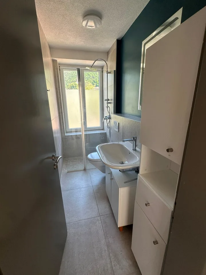 Appartement lumineux de 3.5 pièces avec grand balcon à Moutier – photo 8 sur 11