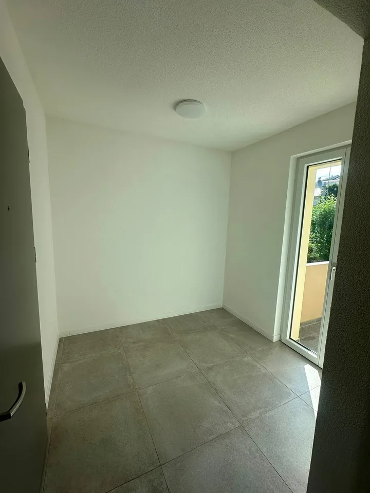 Appartement lumineux de 3.5 pièces avec grand balcon à Moutier – photo 7 sur 11