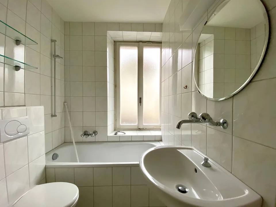 Ampio appartamento di 3 camere di circa 85m2 con ampio balcone – foto 8 di 9