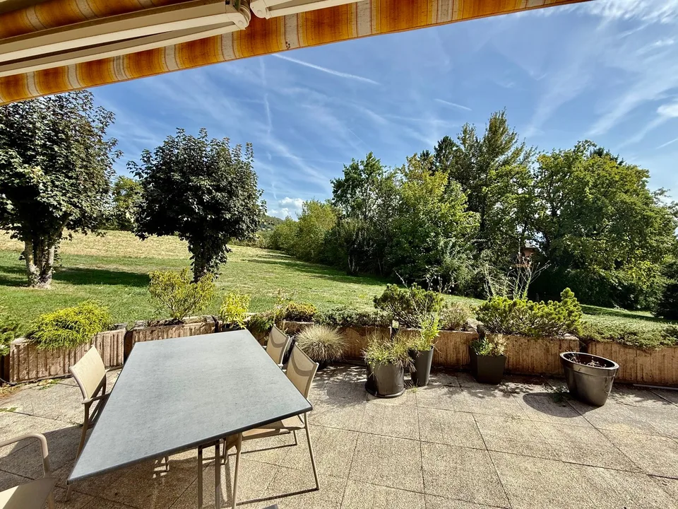 Superbe appartement de 2,5 pièces avec grande terrasse et belle échappée sur le lac et les montagnes – foto 13 di 21