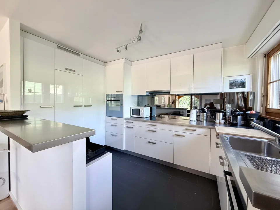 Superbe appartement de 2,5 pièces avec grande terrasse et belle échappée sur le lac et les montagnes – foto 14 di 21