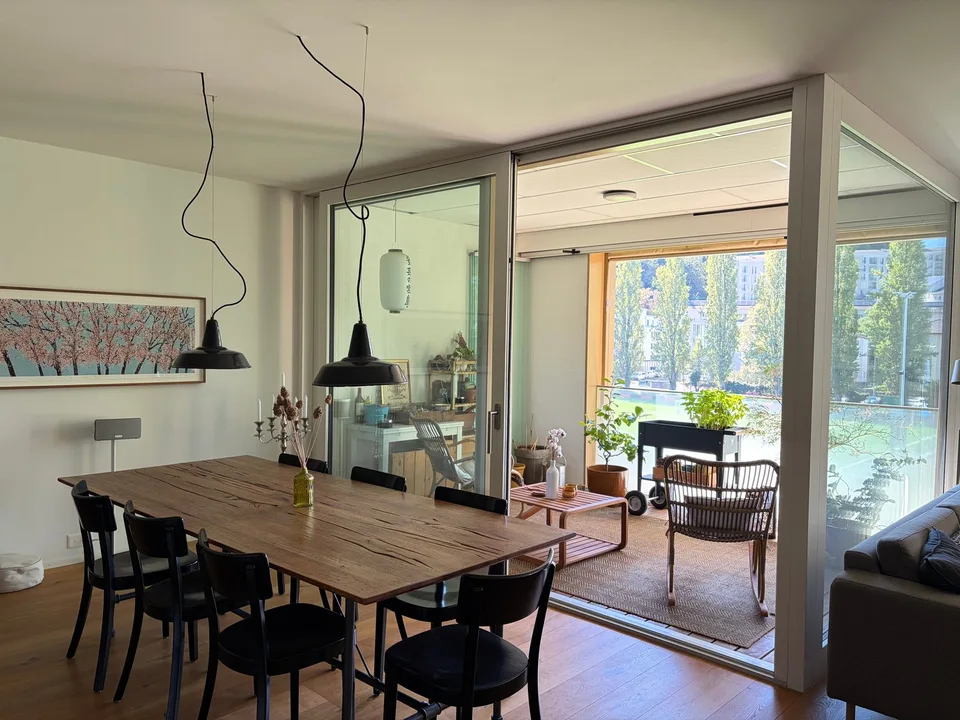 Charmant appartement meublé 3.5 pièces avec balcon et terrasse sur le toit au cœur de Lucerne – photo 7 sur 14