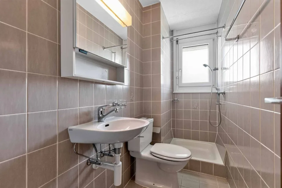 Geräumige 4,5-Zimmer-Wohnung mit Terrasse – Foto 9 von 12