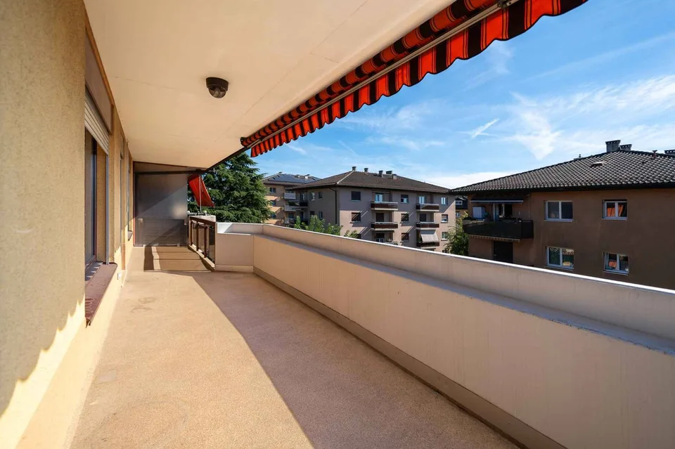 Geräumige 4,5-Zimmer-Wohnung mit Terrasse – Foto 11 von 12