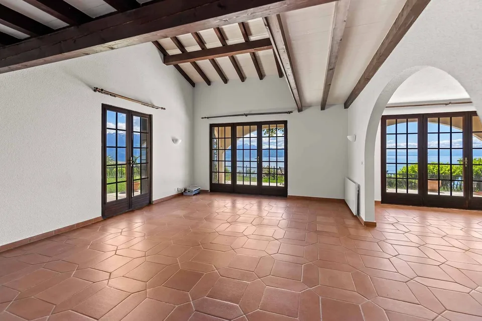 Villa individuelle avec piscine et vue panoramique sur le lac – photo 6 sur 13