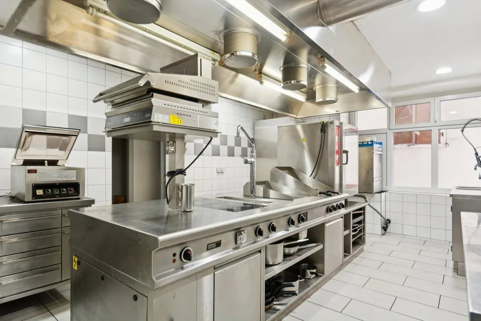 The Hotel du Cheval Blanc: A Hotel and Gastronomic Writing in Ré – photo 9 of 13