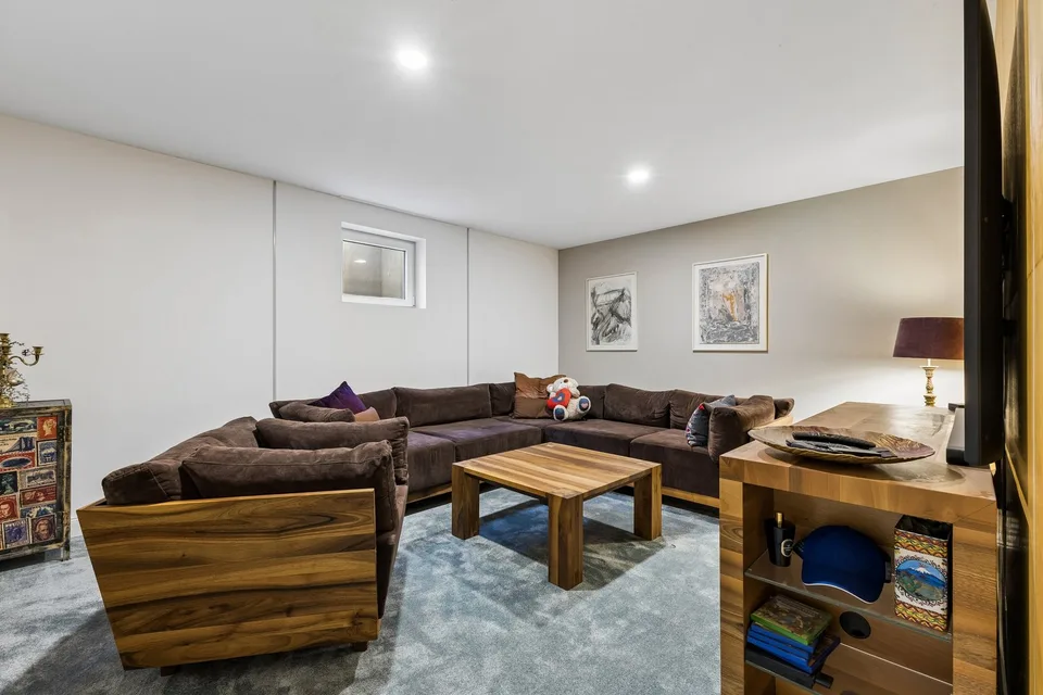 Ihr Familienzuhause im Aaretal: SwimSpa, Schlossblick und Platz für alle – Foto 29 von 30
