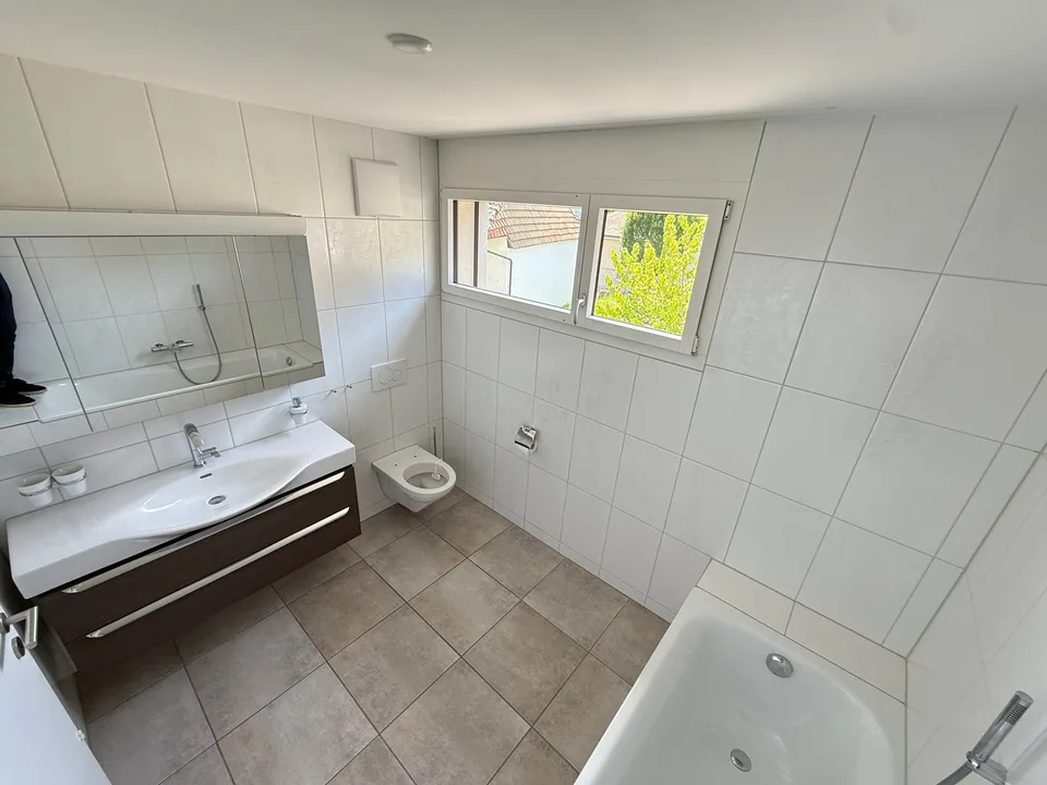 Neuwertige 4.5-Zimmer-Wohnung in Lostorf – Modern, Sonnig & Komfortabel – Foto 11 von 16