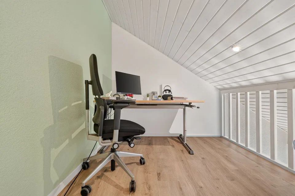 Schönes 4,5-Zimmer-Duplex-Apartment mit schönem Südwest-Balkon – Foto 13 von 17