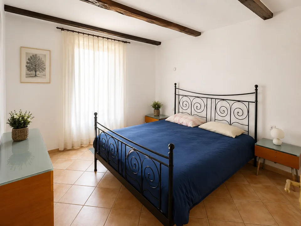 CASA BIFAMILIARE SU TRE PIANI – IDEALE COME ABITAZIONE O INVESTIMENTO, CON RENDIMENTO DEL 4% – Foto 4 von 8
