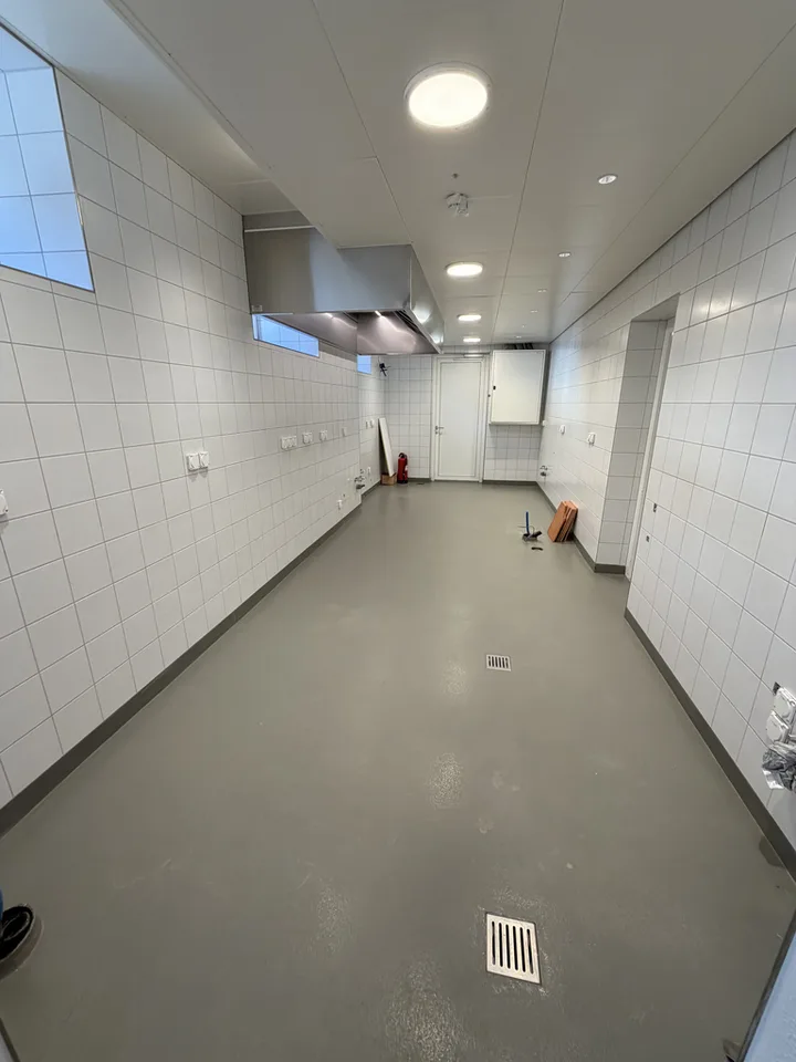 Intermediate use retail space at Kasernenplatz – photo 7 of 11
