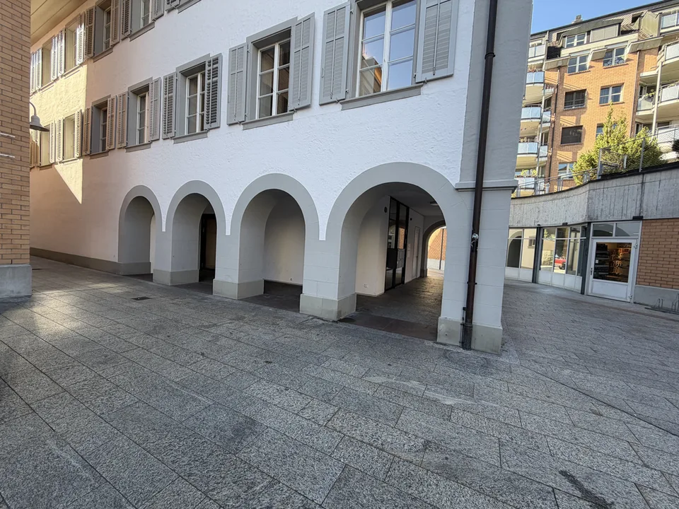 Intermediate use retail space at Kasernenplatz – photo 3 of 11