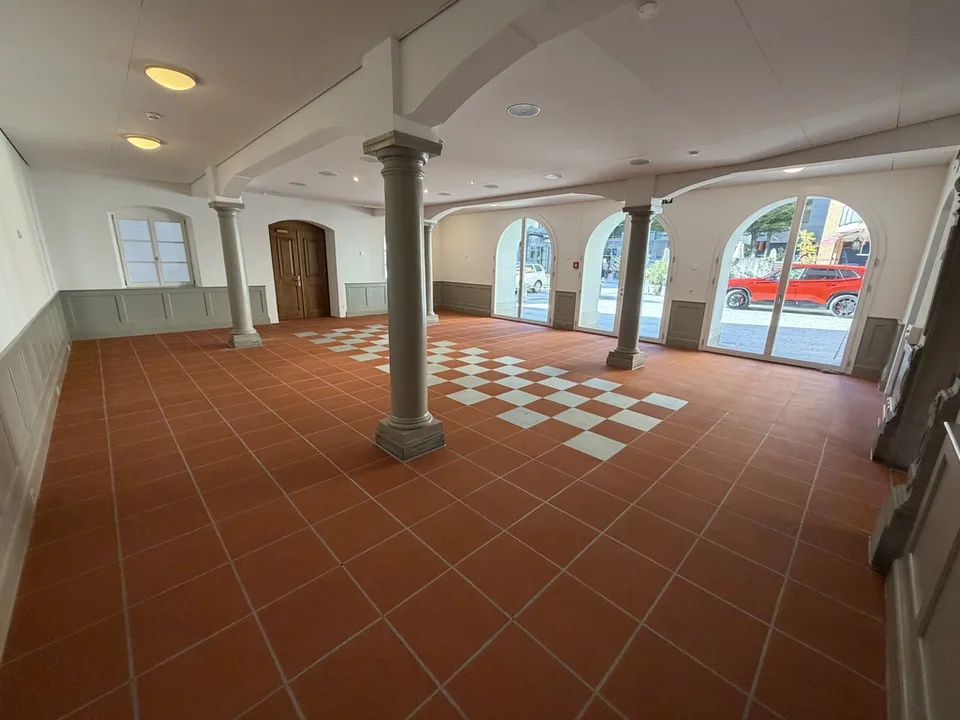 Intermediate use retail space at Kasernenplatz – photo 5 of 11