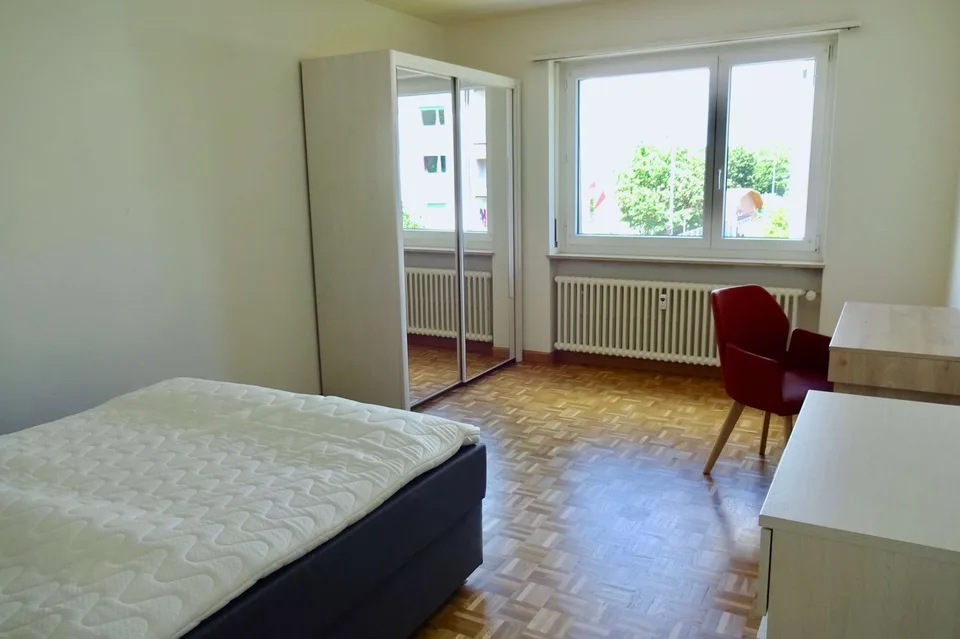 Furnished room in modernised apartment in a top location – foto 7 di 10