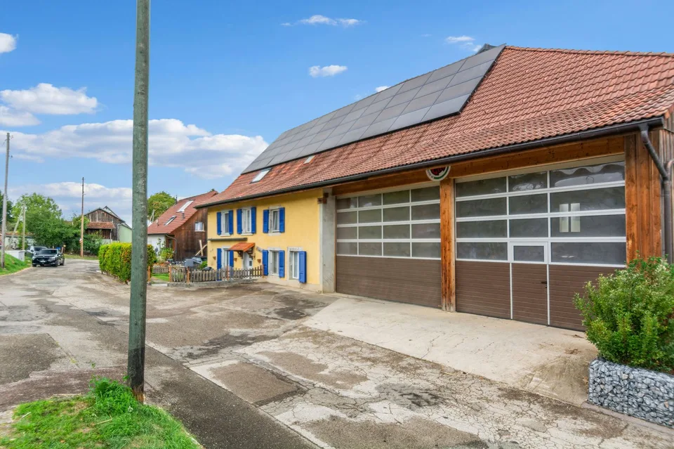 Geräumiges Reihenhaus mit 9 Zimmern und Arbeits- und Lagerräumen in Chevenez – Foto 13 von 13