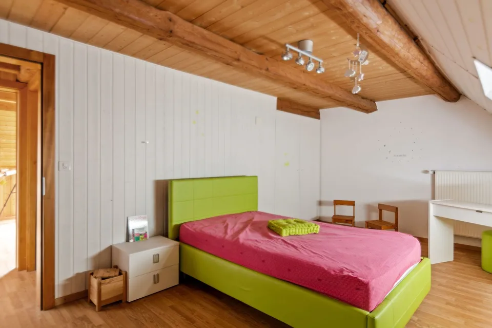 Geräumiges Reihenhaus mit 9 Zimmern und Arbeits- und Lagerräumen in Chevenez – Foto 10 von 13